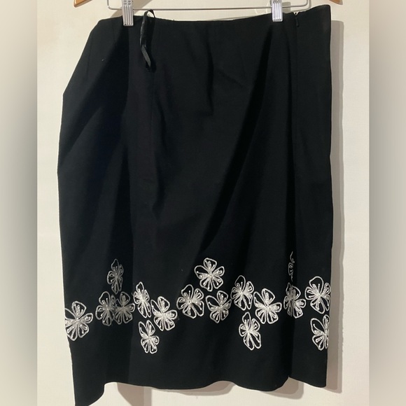 NWT⭐️ $135 Jones New York
Collection Floral Skirt, Conga -PLUS SIZE 16W - Picture 2 of 7